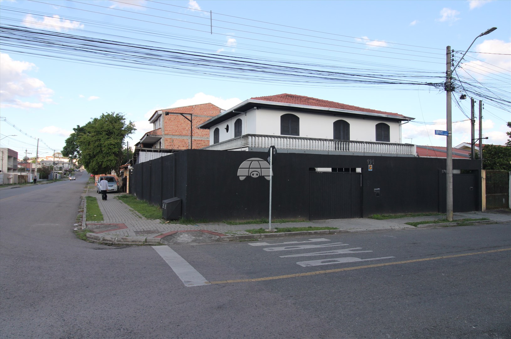 Sobrado para alugar em Xaxim, Curitiba — Portal Chave Fácil