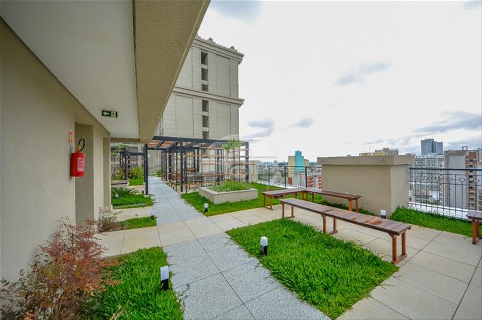 Sala/Conjunto Comercial para alugar em Centro, Curitiba — Portal Chave Fácil