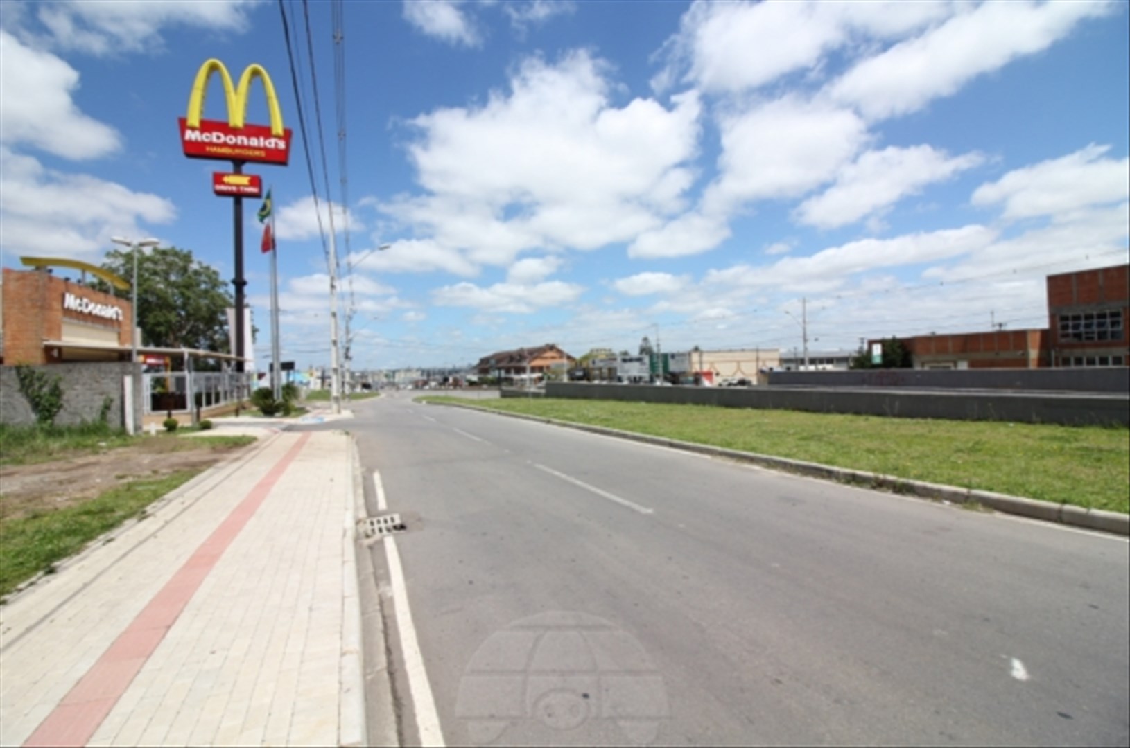 Terreno/Área para alugar em Centro, Pinhais — Portal Chave Fácil