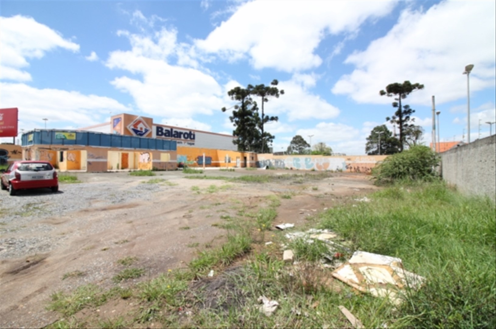 Terreno/Área para alugar em Centro, Pinhais — Portal Chave Fácil