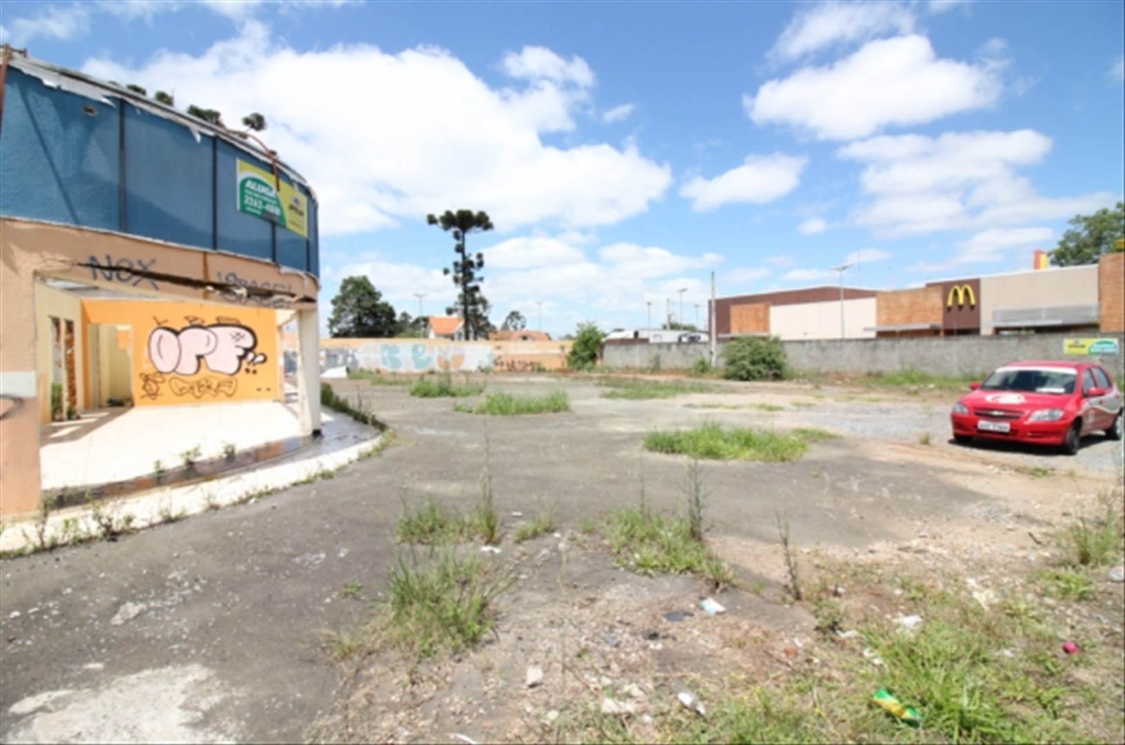 Terreno/Área para alugar em Centro, Pinhais — Portal Chave Fácil