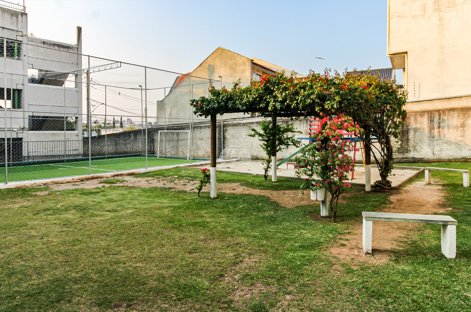 Apartamento para alugar em Pinheirinho, Curitiba — TESTE 12342