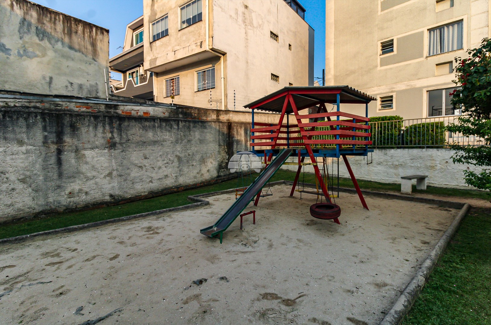 Apartamento para alugar em Pinheirinho, Curitiba — TESTE 12342