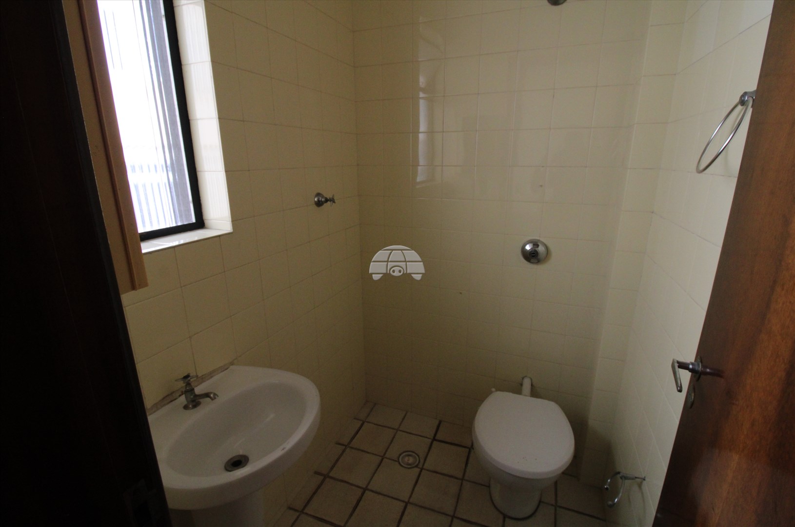Apartamento para alugar em Cristo Rei, Curitiba — Outrasul Imobiliária