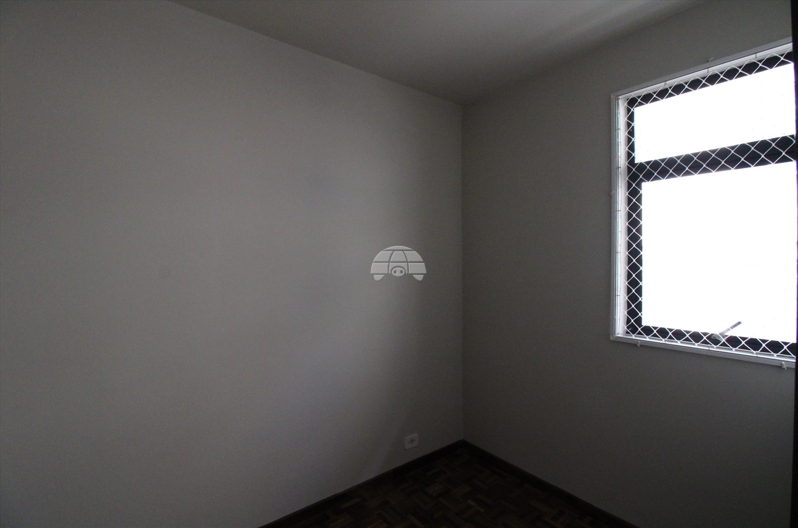 Apartamento para alugar em Cristo Rei, Curitiba — Outrasul Imobiliária