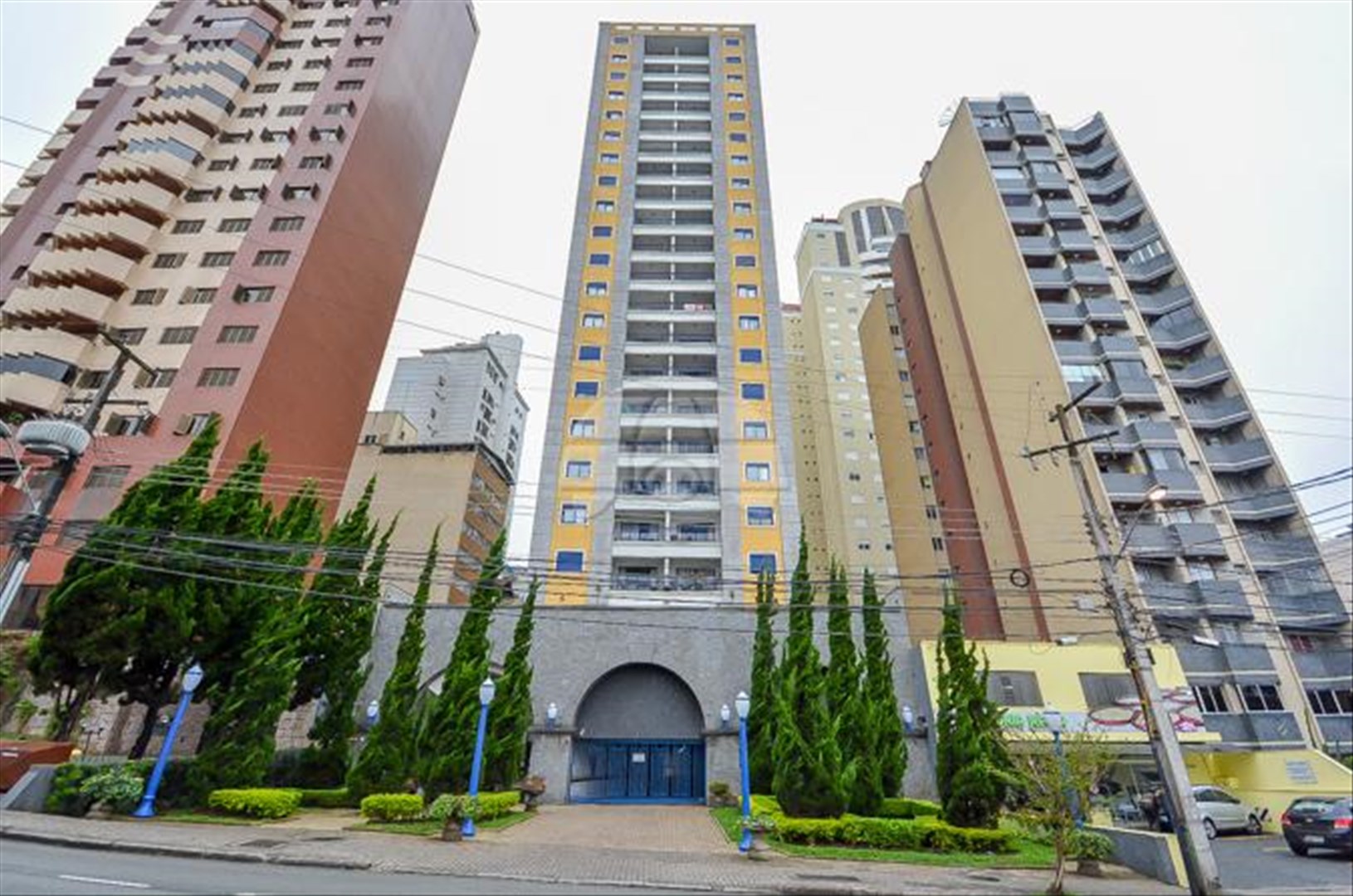 Apartamento para alugar em Centro, Curitiba — Portal Chave Fácil