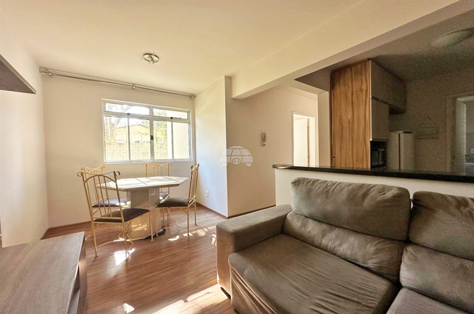 Apartamento para alugar em Jardim Viviane, Colombo — Portal Chave Fácil