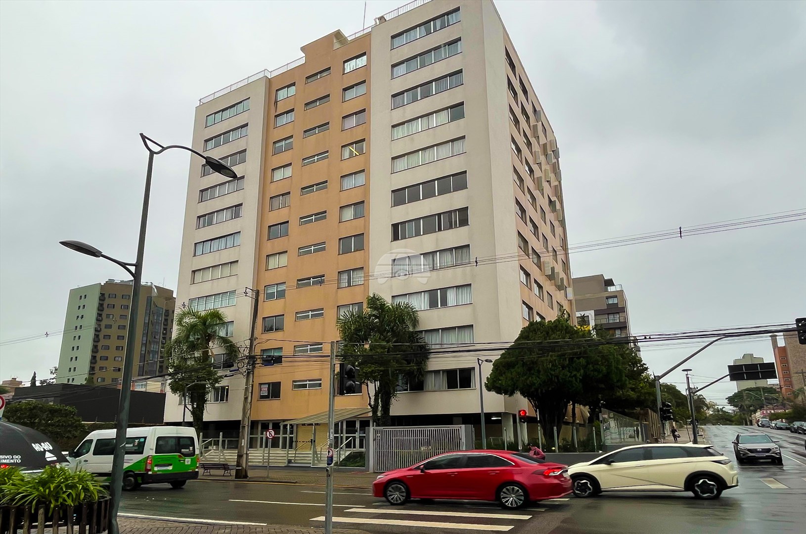Apartamento para alugar em Centro, Curitiba — Portal Chave Fácil