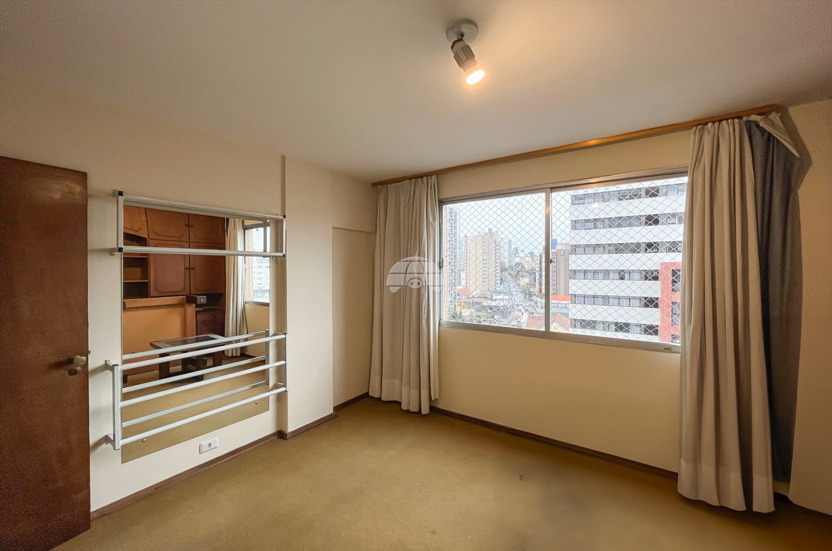 Apartamento Residencial para Locação no Bairro Batel ref. 85398 (9 / 10)