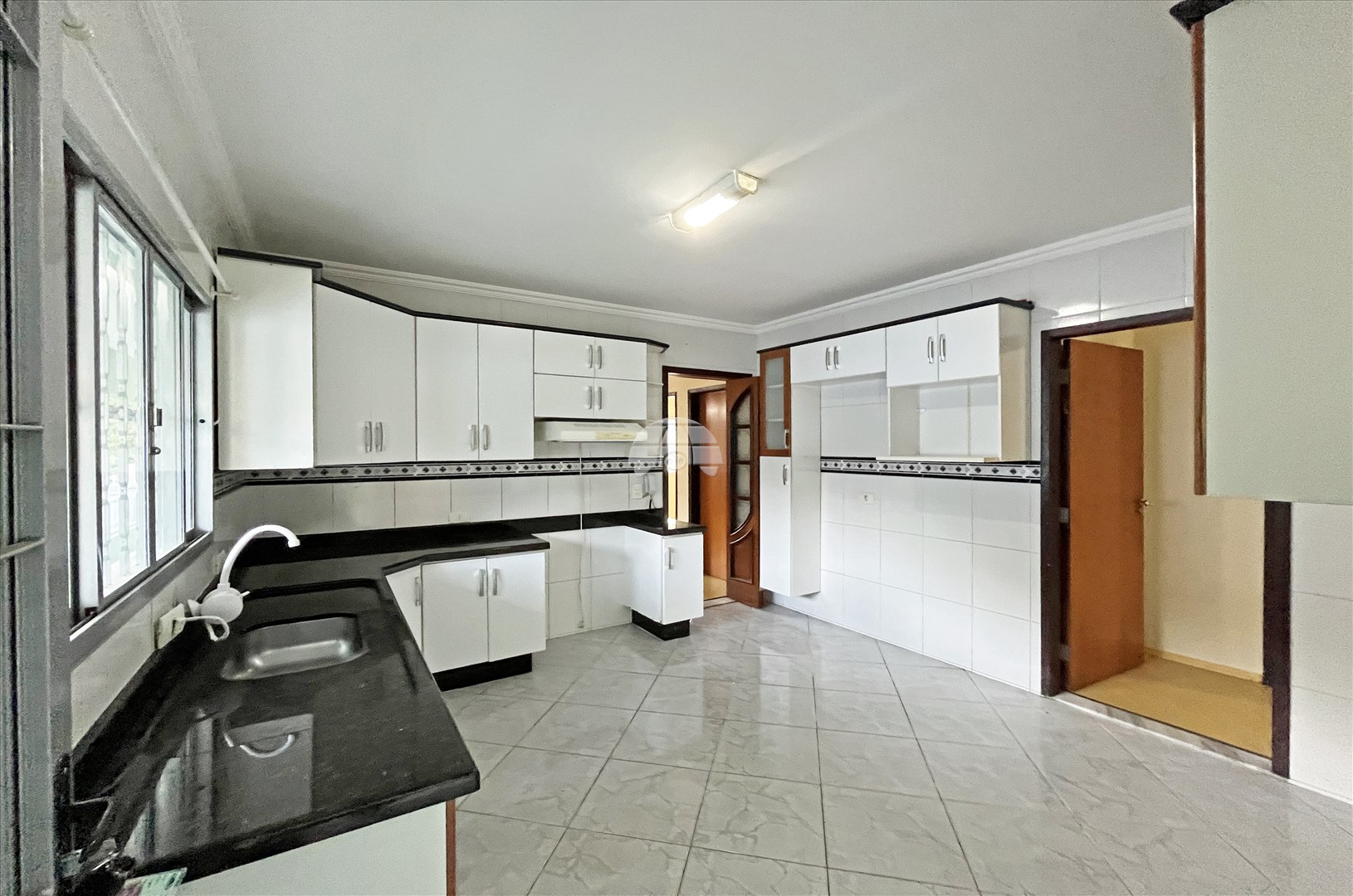 Casa para alugar em Uberaba, Curitiba — Portal Chave Fácil