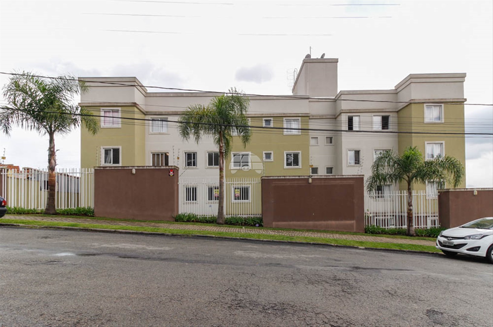 Apartamento para alugar em Loteamento Montparnasse, Almirante Tamandaré — Portal Chave Fácil