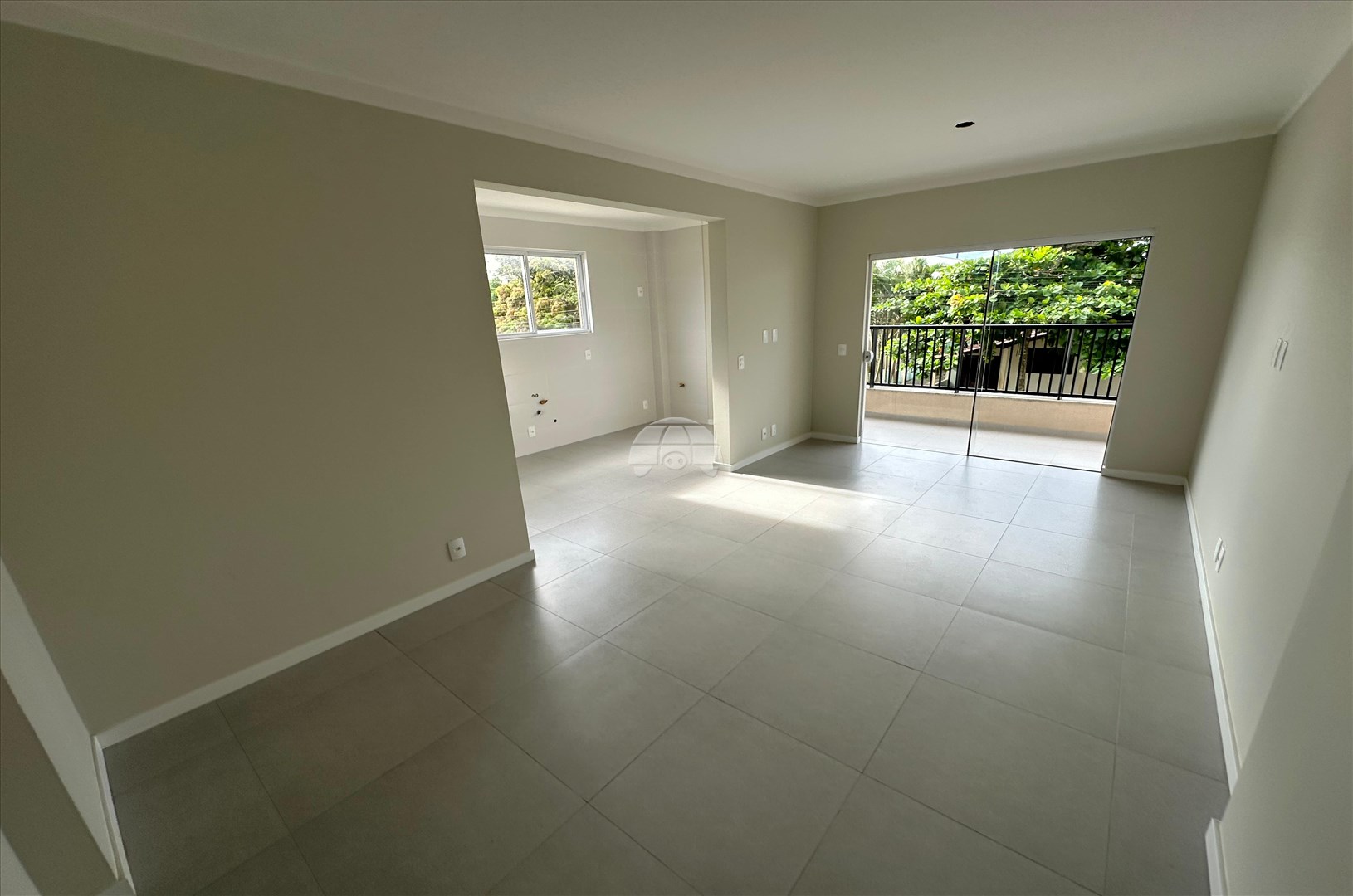 Apartamento à venda em Balneário Paese, Itapoá — Portal Chave Fácil