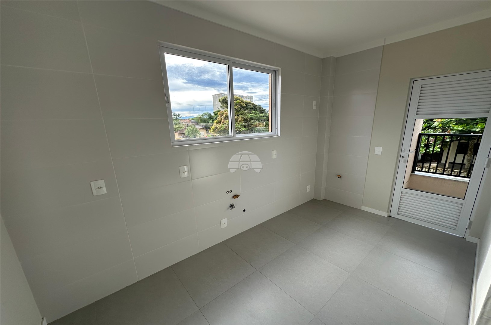 Apartamento à venda em Balneário Paese, Itapoá — Portal Chave Fácil