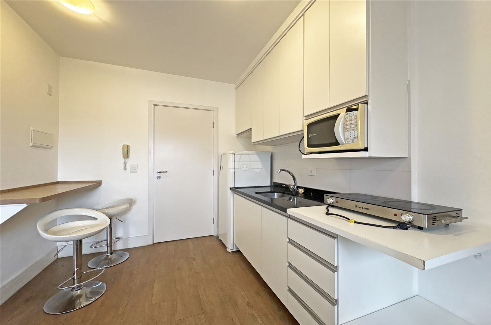 Apartamento para alugar em Rebouças, Curitiba — Casa ao Lado - A sua imobiliária em Curitiba