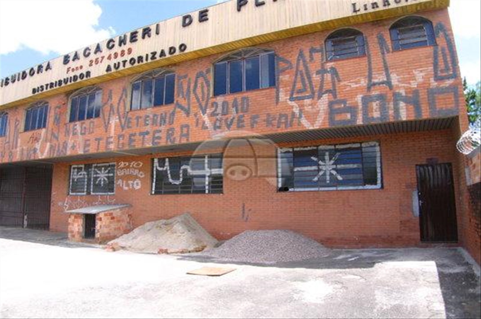 Terreno/Área à venda em Bacacheri, Curitiba — Casa ao Lado - A sua imobiliária em Curitiba