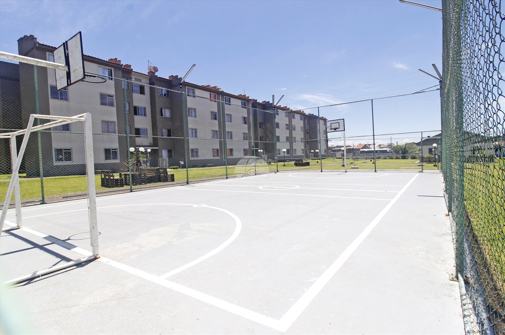 Apartamento para alugar em Sítio Cercado, Curitiba — Portal Chave Fácil