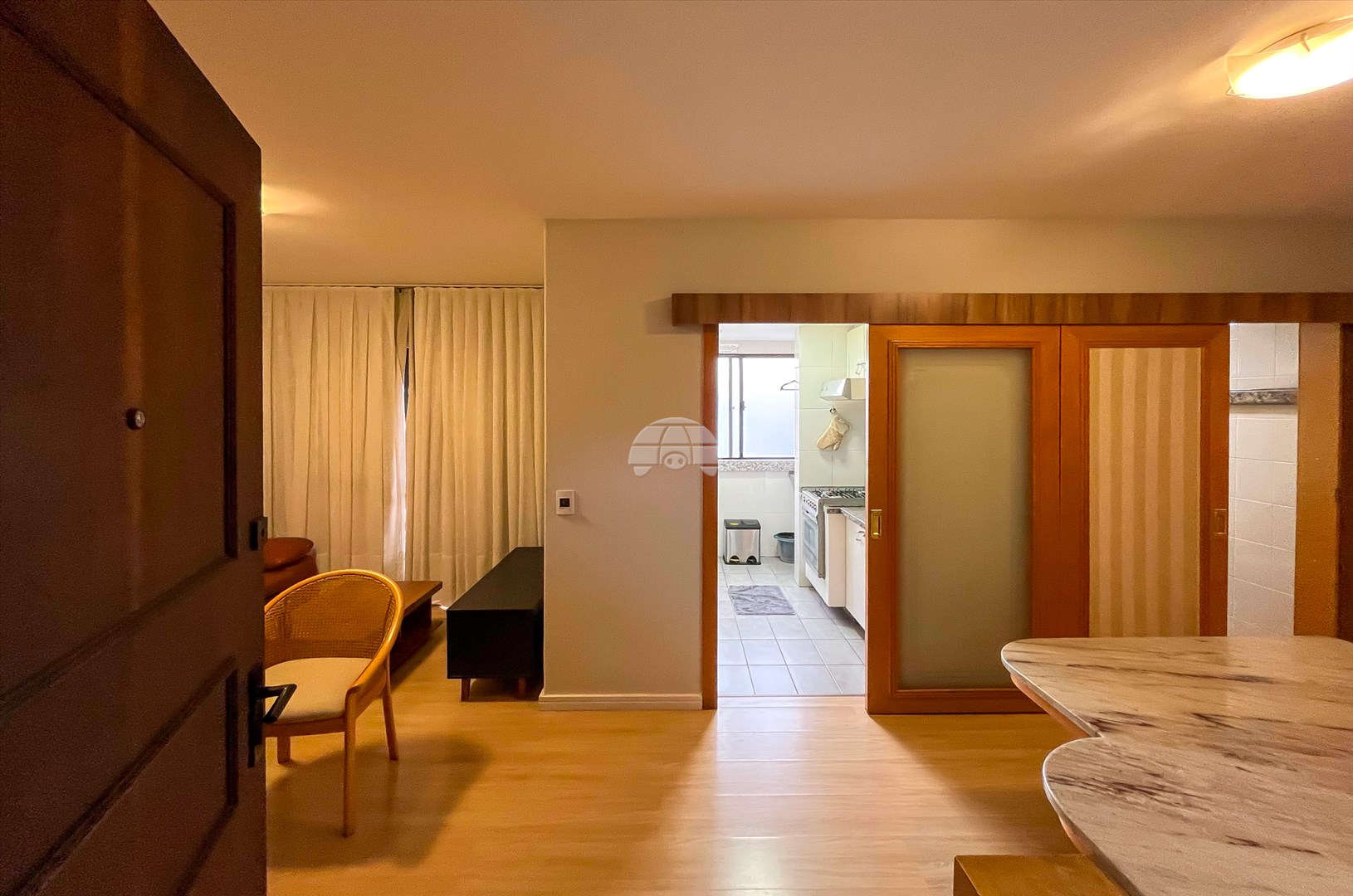 Apartamento para alugar em Centro, Curitiba — Portal Chave Fácil