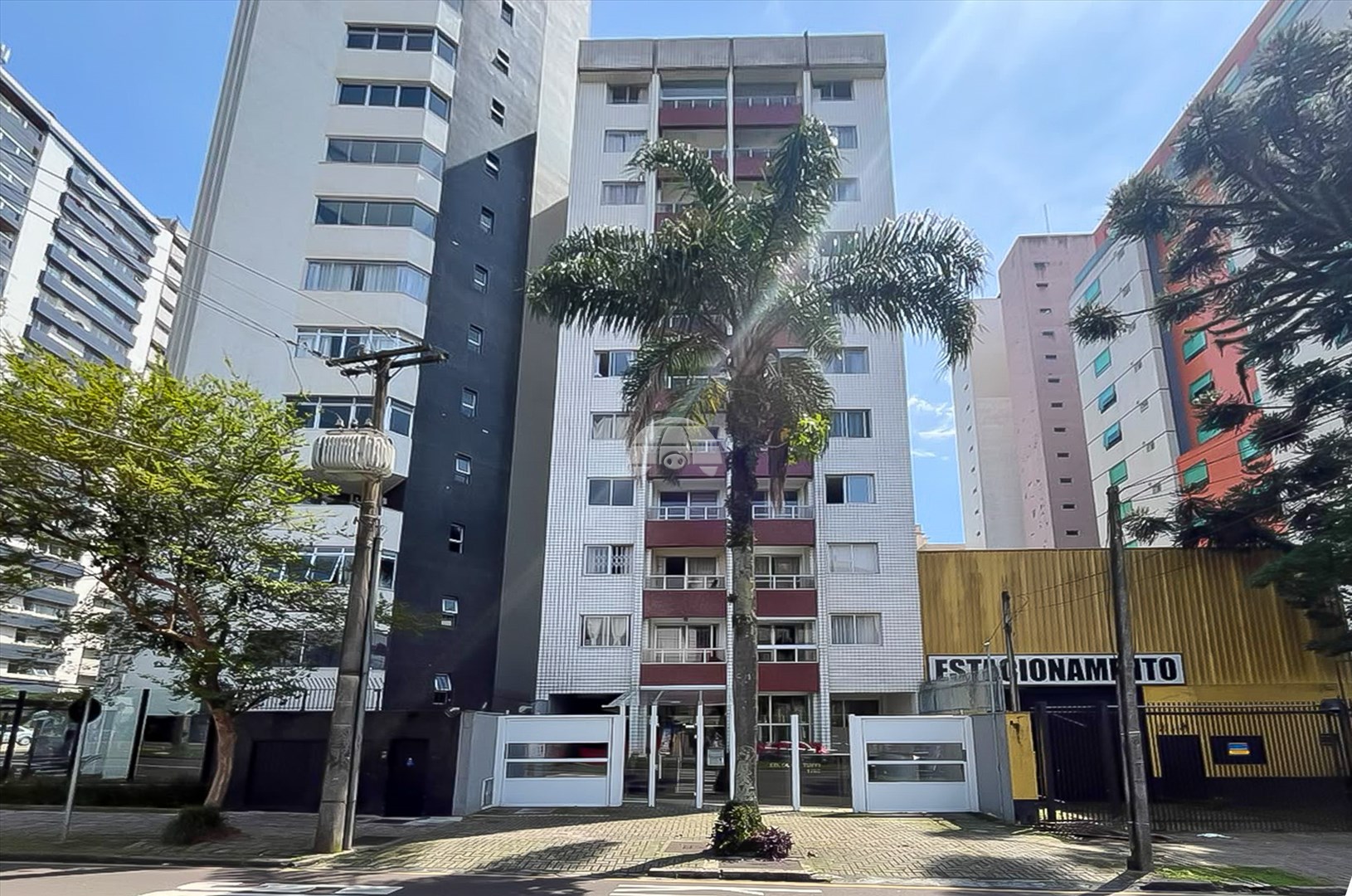 Apartamento para alugar em Água Verde, Curitiba — Portal Chave Fácil
