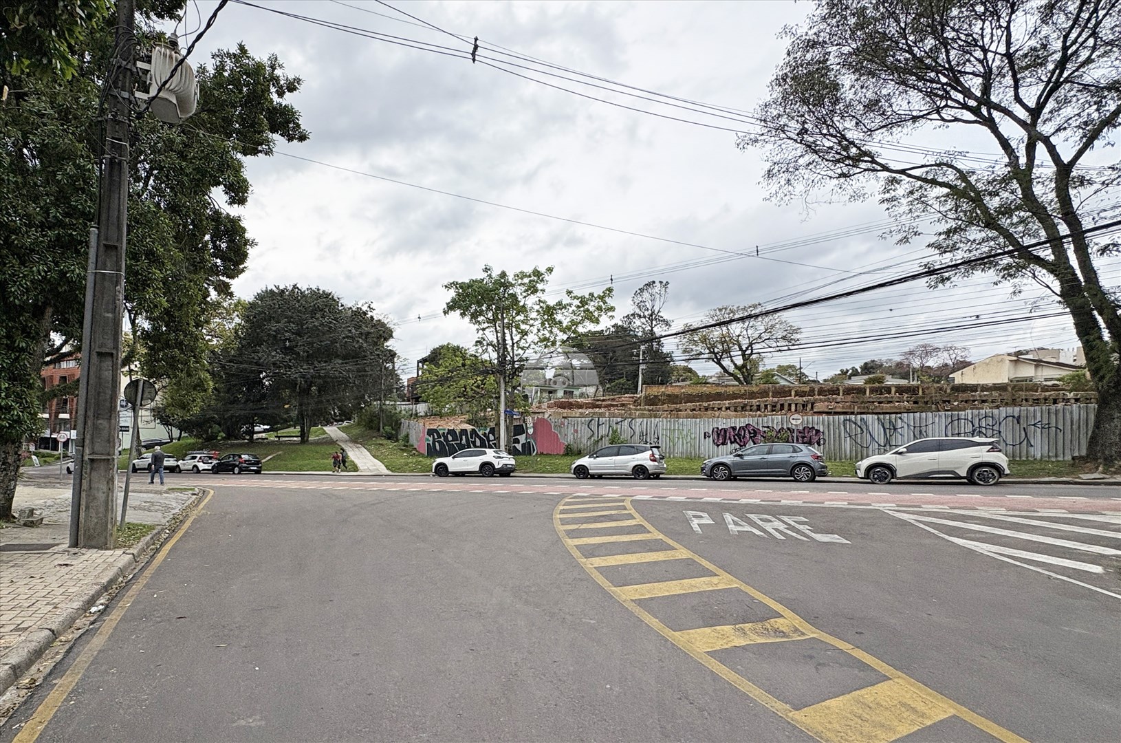 Comercial para alugar em Mercês, Curitiba — Imobiliária Razão
