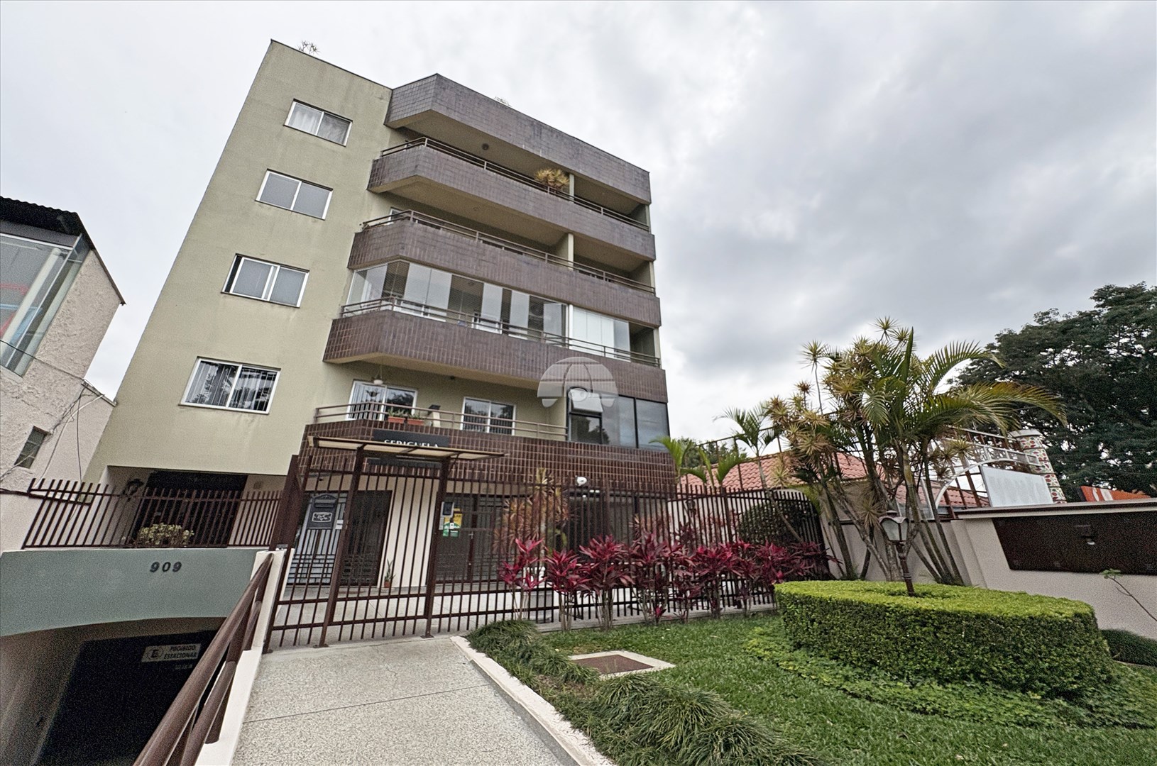 Sala/Conjunto Comercial para alugar em Mercês, Curitiba — Portal Chave Fácil