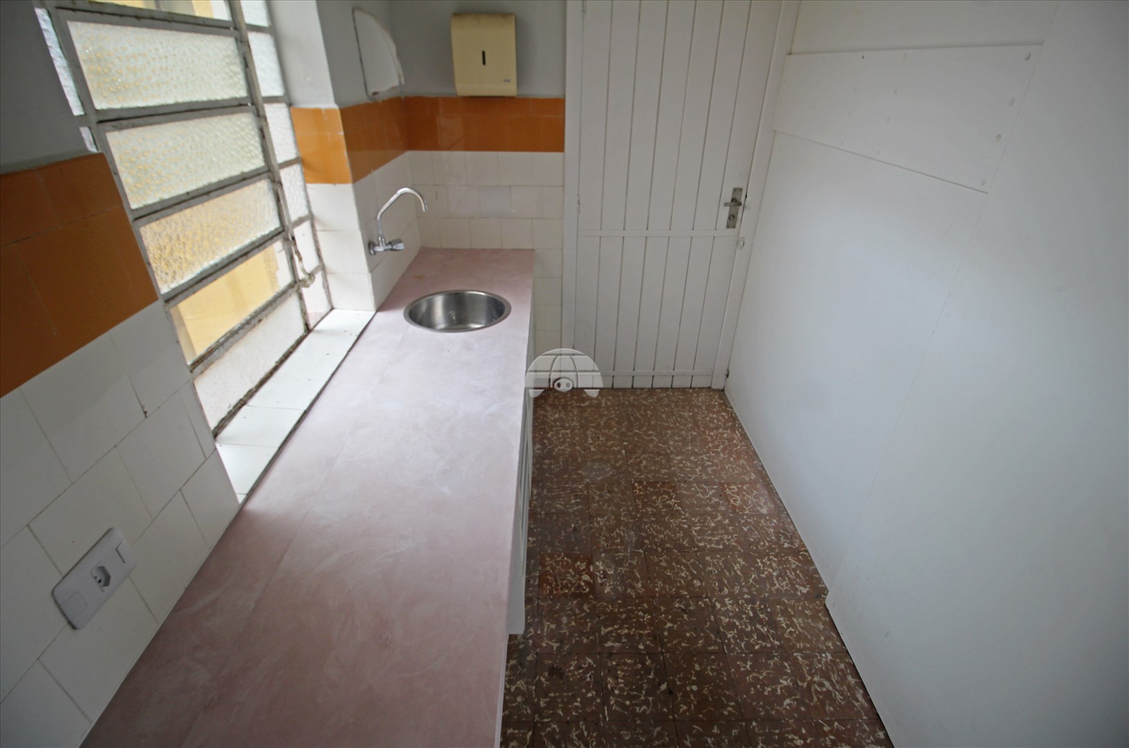 Loja Comercial para Locação no Bairro Água Verde ref. 550249 (8 / 10)