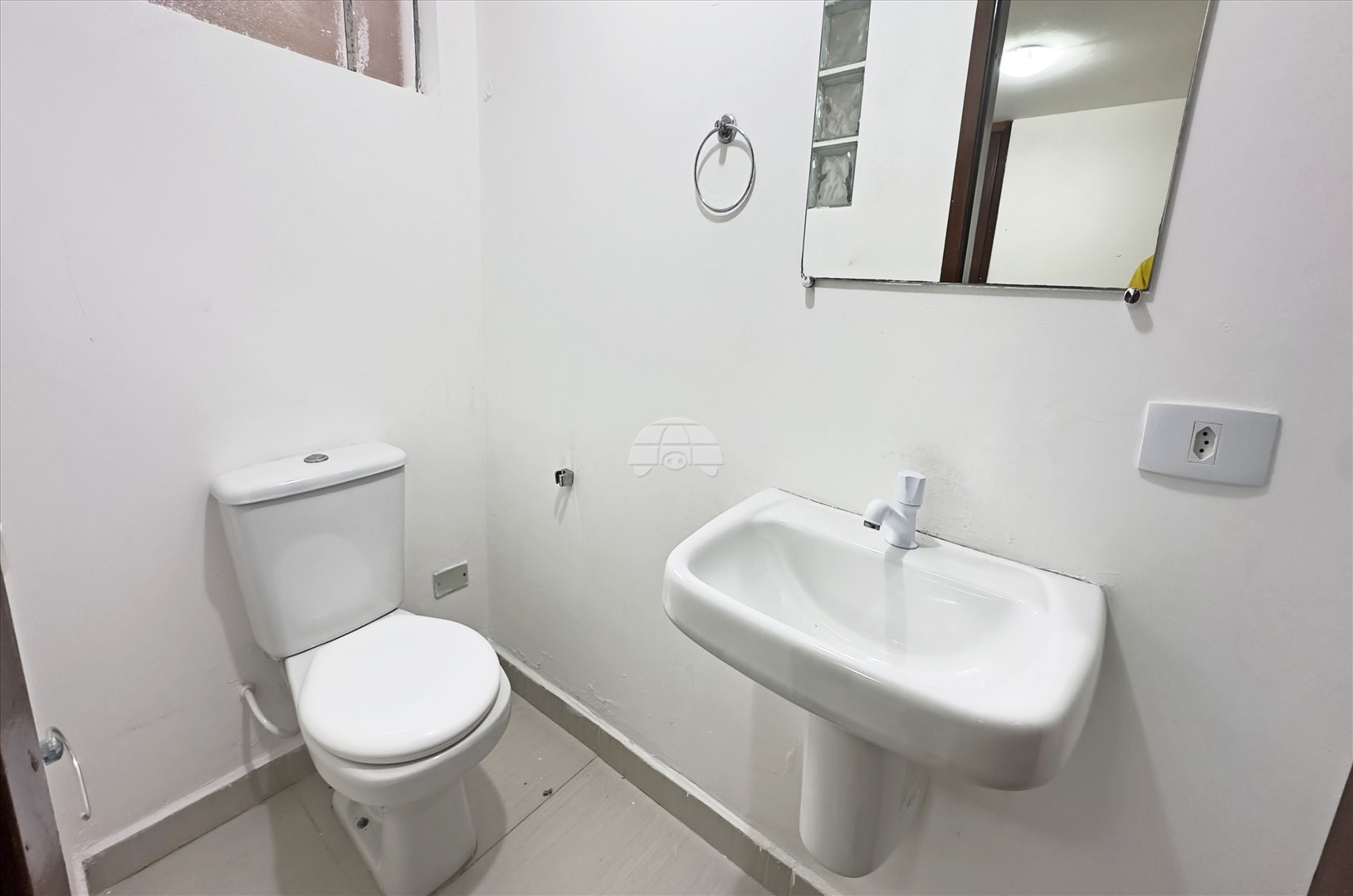 Sobrado para alugar em Tarumã, Curitiba — Portal Chave Fácil