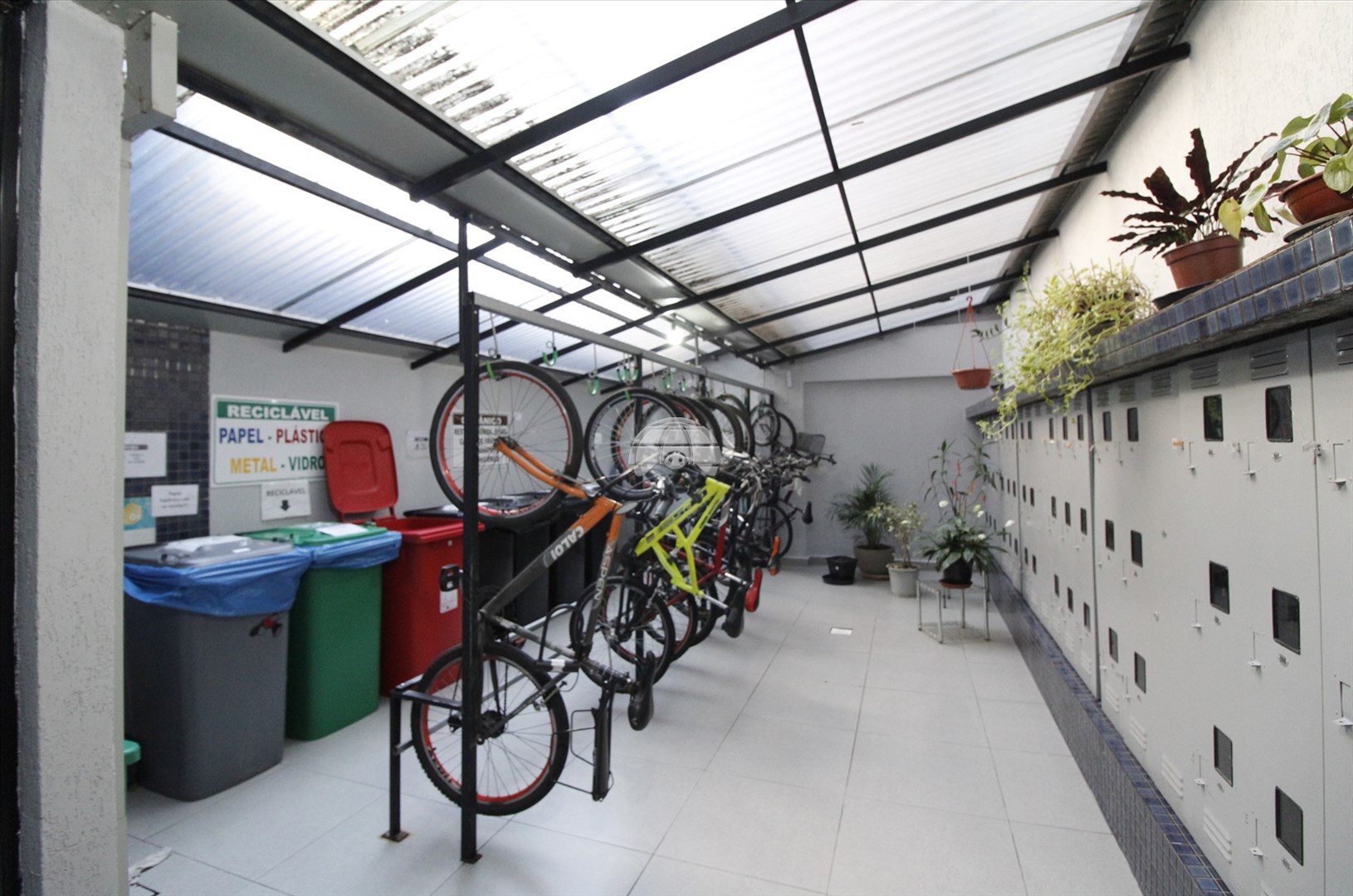 Apartamento para alugar em Centro, Curitiba — Portal Chave Fácil