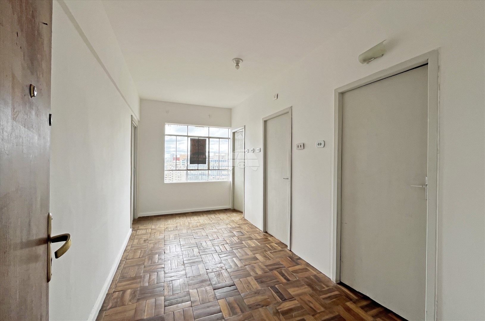 Sala/Conjunto Comercial para alugar em Centro, Curitiba — Portal Chave Fácil
