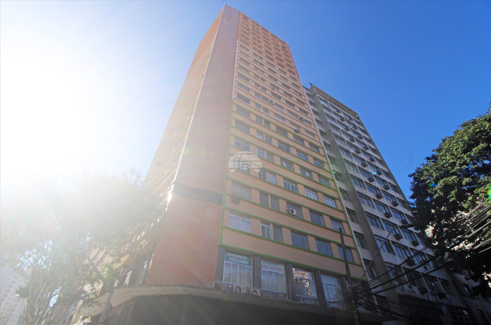 Sala/Conjunto Comercial para alugar em Centro, Curitiba — Portal Chave Fácil