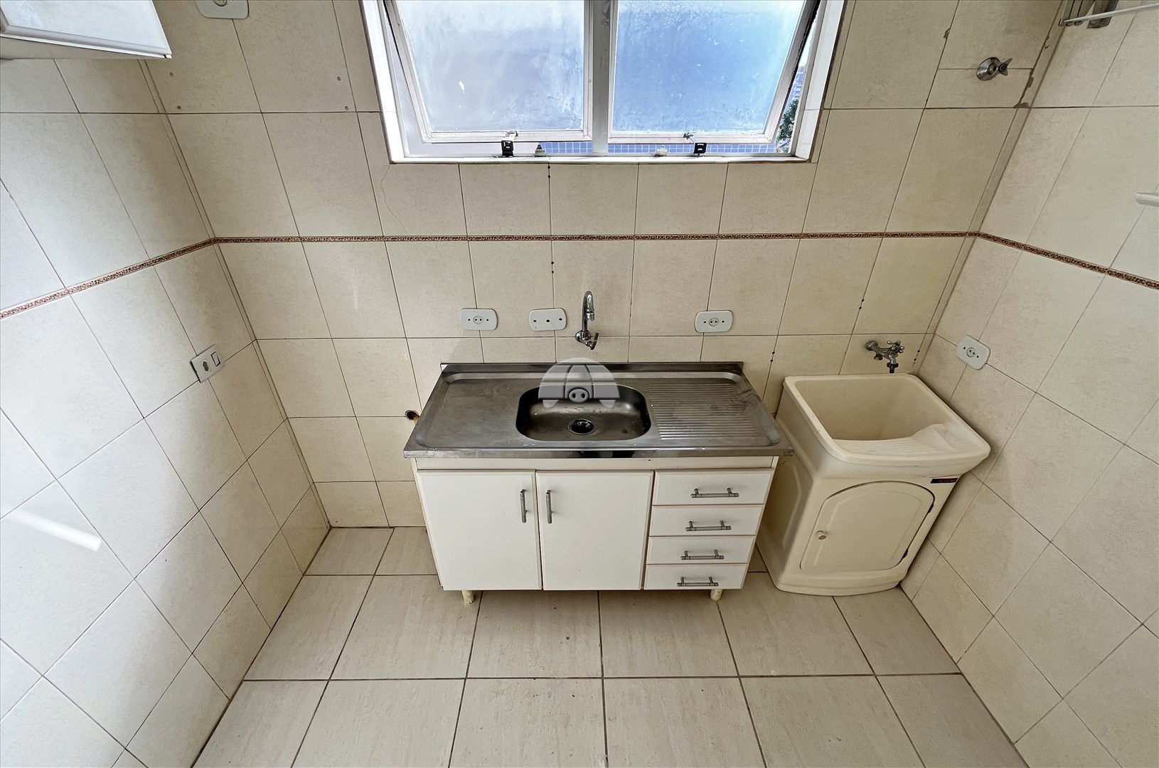 Apartamento para alugar em Cristo Rei, Curitiba — Portal Chave Fácil