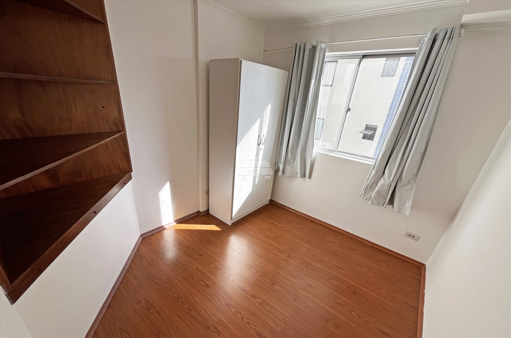 Apartamento Residencial para Locação no Bairro Cristo Rei ref. 12058 (10 / 10)