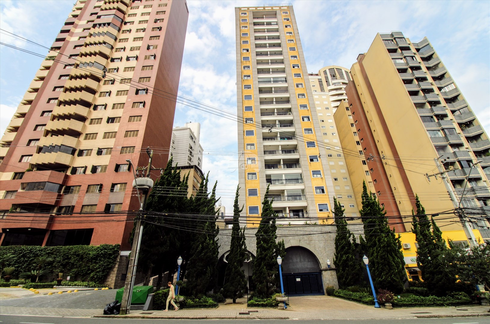 Apartamento para alugar em Centro, Curitiba — Portal Chave Fácil
