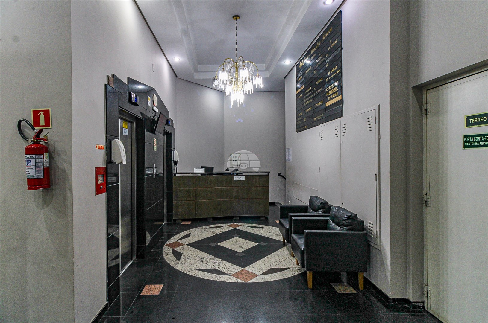 Sala/Conjunto Comercial para alugar em Centro, Curitiba — Portal Chave Fácil