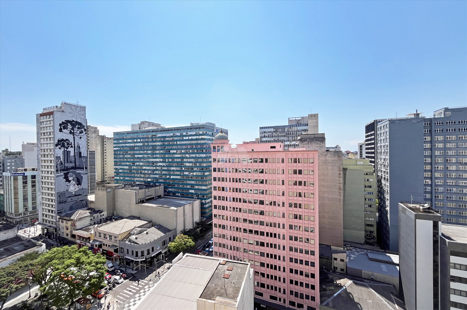Comercial para alugar em Centro, Curitiba — Portal Chave Fácil
