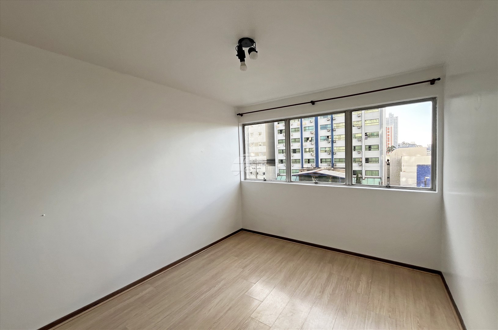 Apartamento Residencial para Locação no Bairro Centro ref. 550537 (9 / 10)