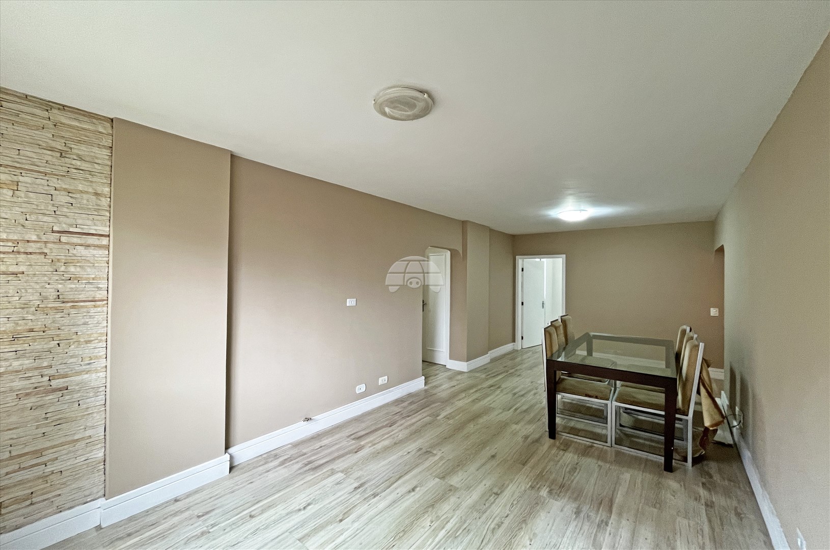 Apartamento para alugar em Ahú, Curitiba — Portal Chave Fácil