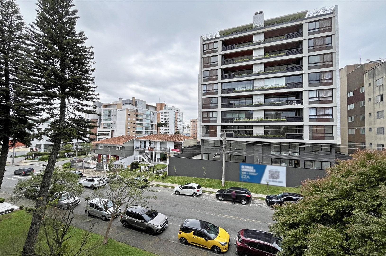 Apartamento para alugar em Ahú, Curitiba — Portal Chave Fácil