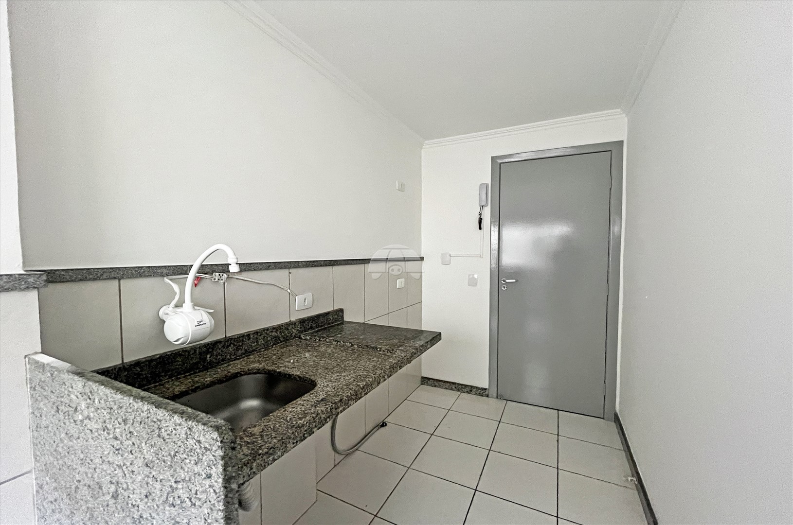 Apartamento para alugar em Cabral, Curitiba — Portal Chave Fácil