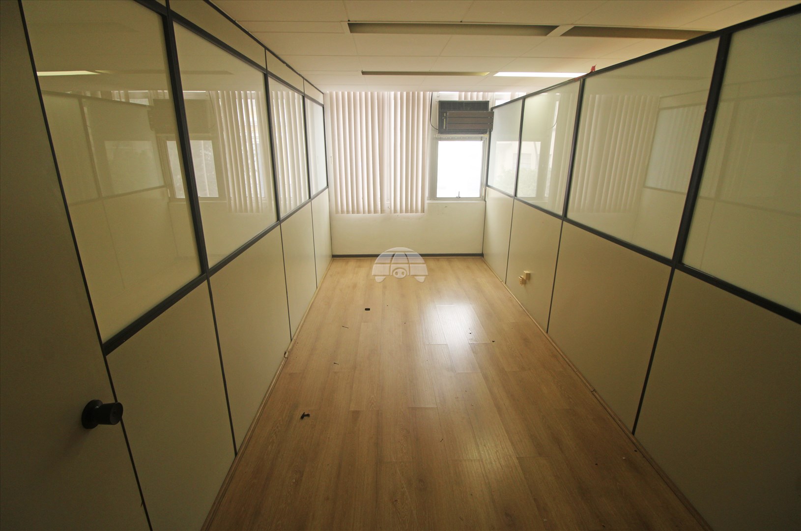 Conjunto Comercial para Locação no Bairro Centro ref. 101376 (9 / 10)