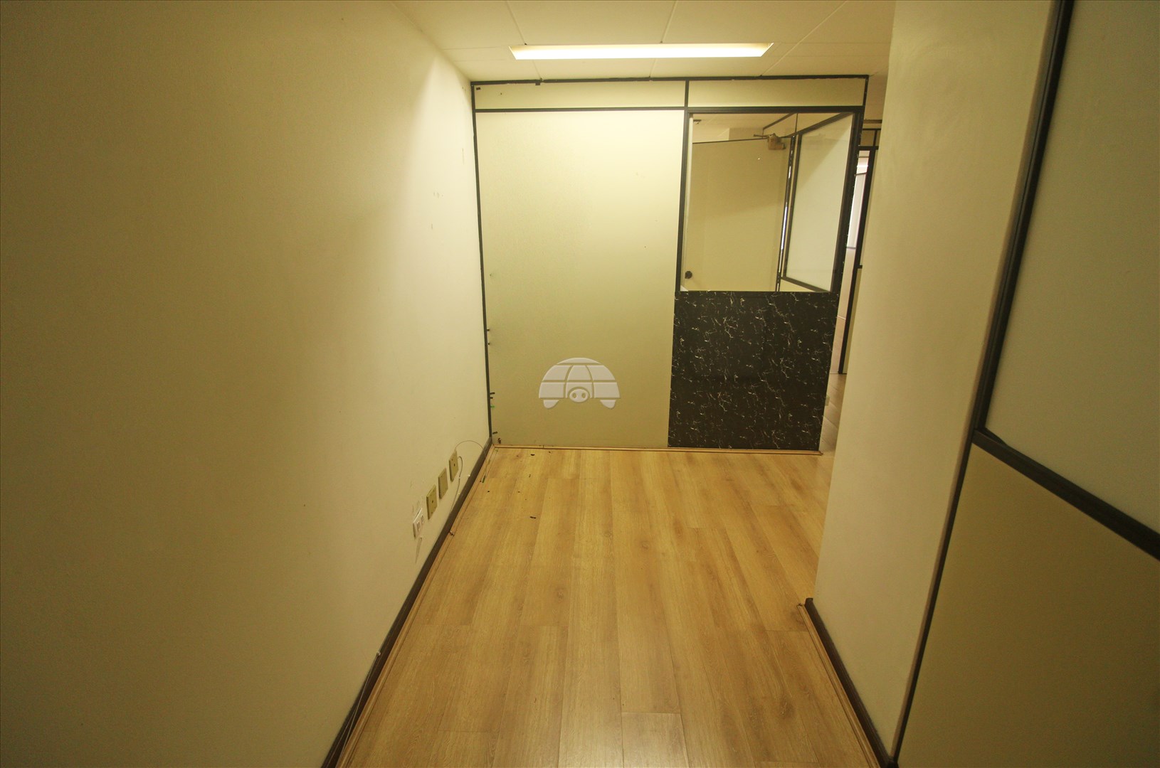 Sala/Conjunto Comercial para alugar em Centro, Curitiba — Portal Chave Fácil
