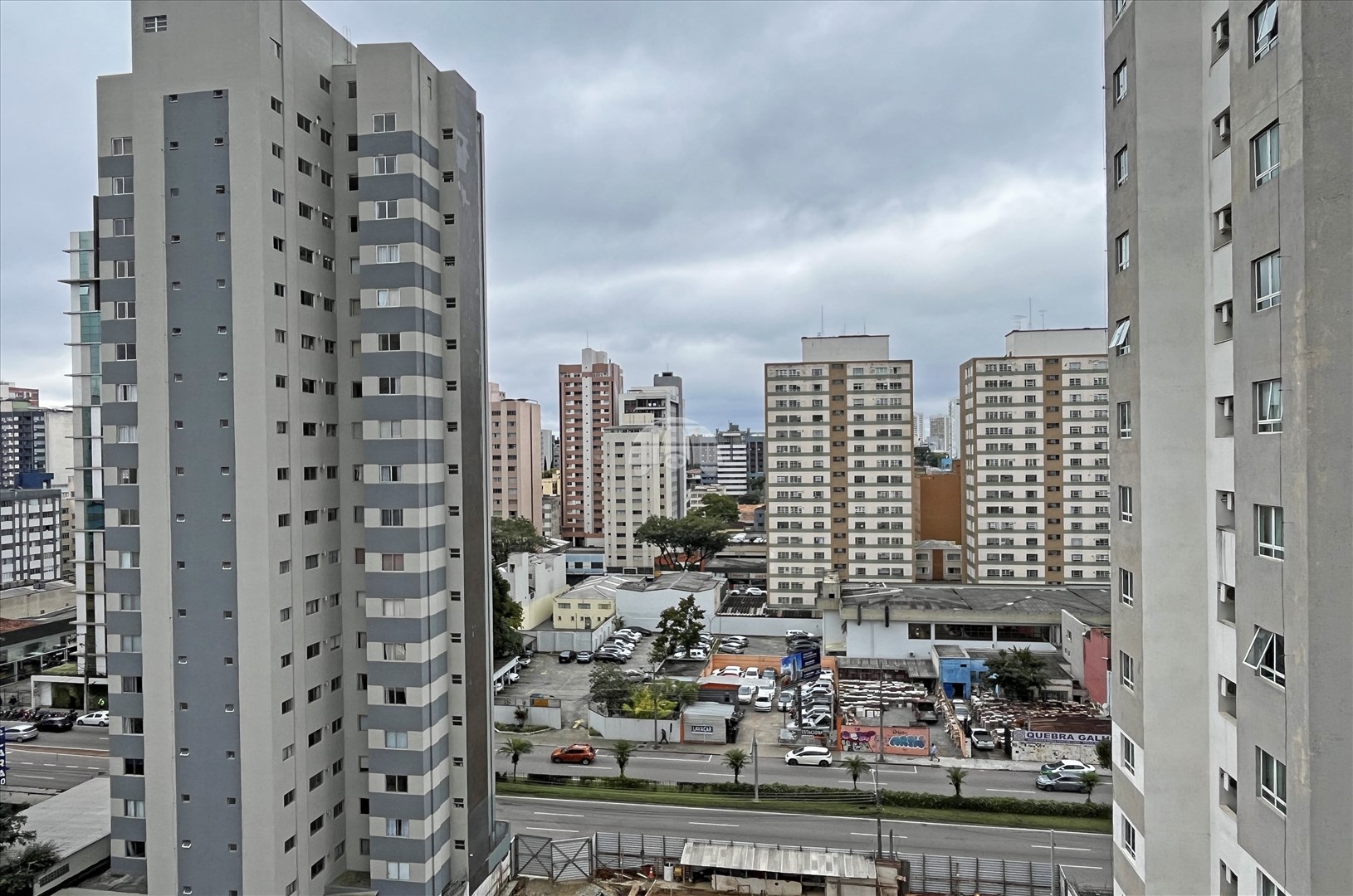 Apartamento para alugar em Centro, Curitiba — Portal Chave Fácil