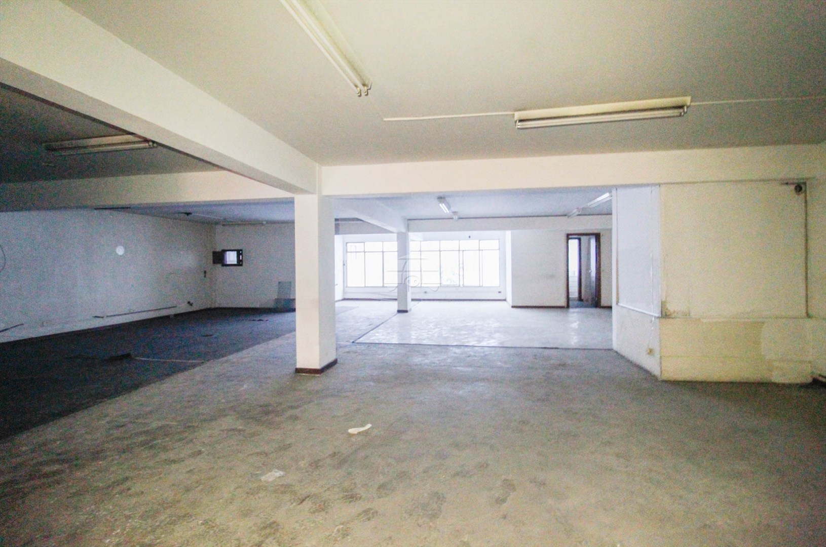 Sala/Conjunto Comercial para alugar em Centro, Curitiba — Portal Chave Fácil