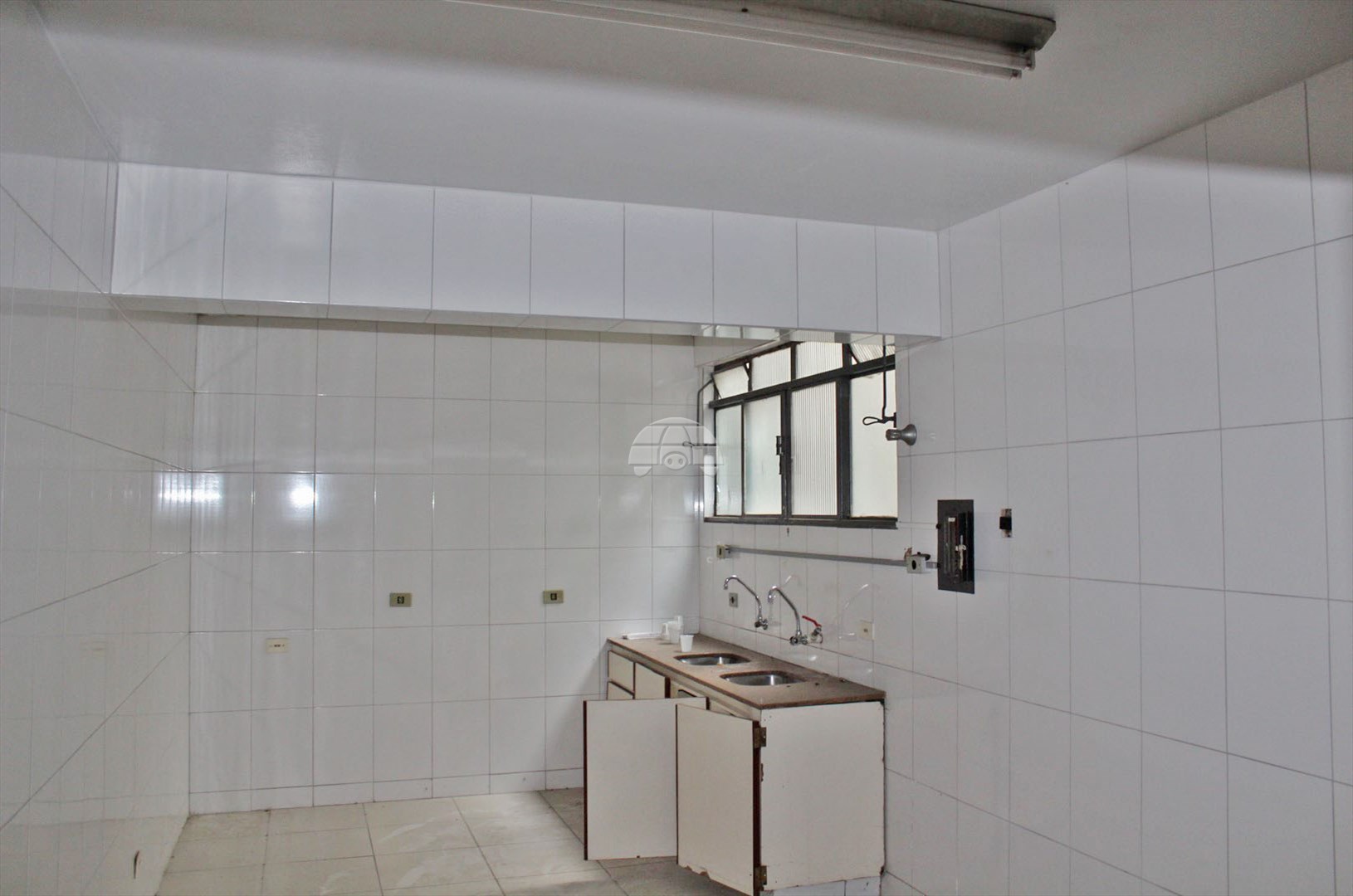 Sala/Conjunto Comercial para alugar em Centro, Curitiba — Portal Chave Fácil