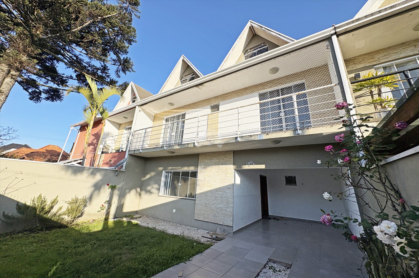 Casa para alugar em Santa Felicidade, Curitiba — Portal Chave Fácil