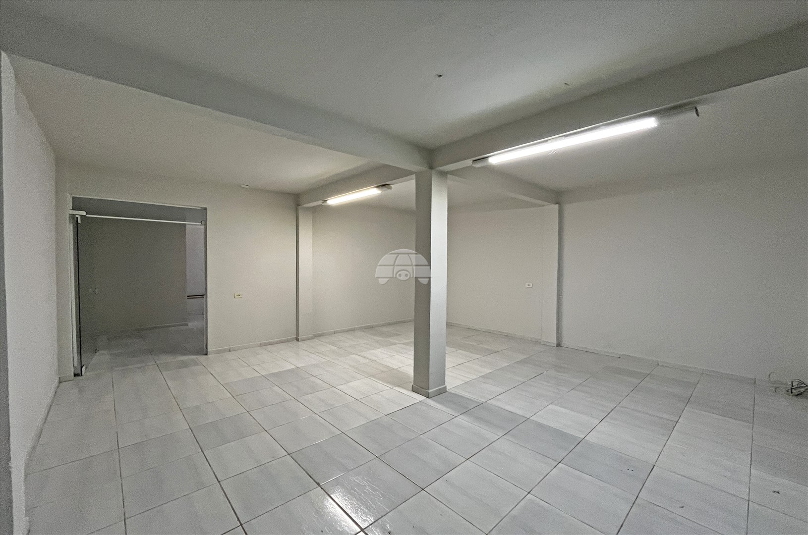 Sala/Conjunto Comercial para alugar em Orleans, Curitiba — Portal Chave Fácil