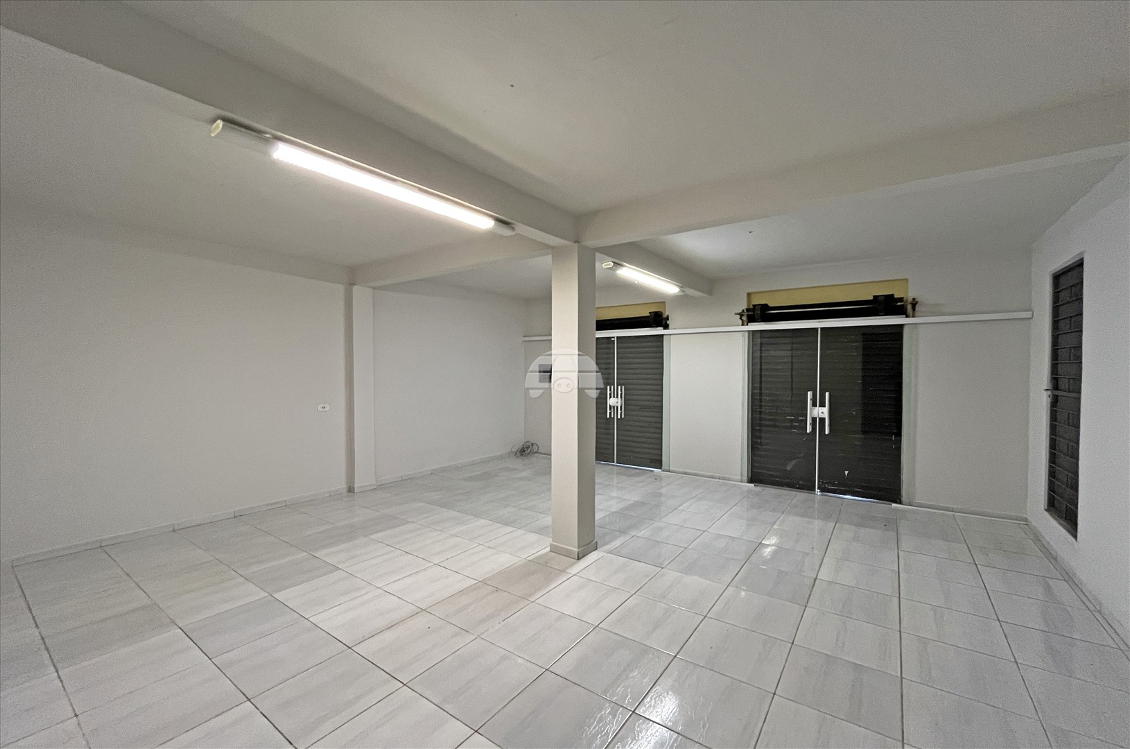 Sala/Conjunto Comercial para alugar em Orleans, Curitiba — Portal Chave Fácil