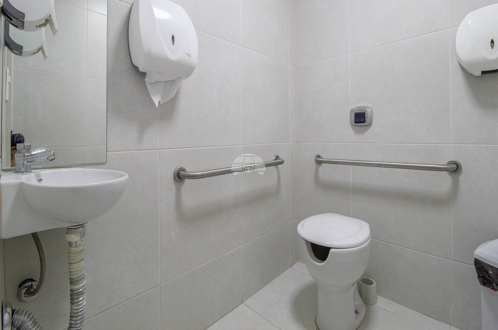 Sala/Conjunto Comercial para alugar em Centro, Curitiba — TESTE 12342
