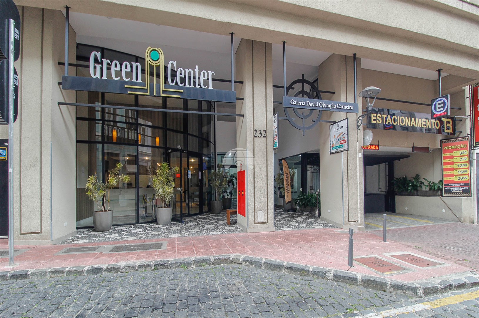 Sala/Conjunto Comercial para alugar em Centro, Curitiba — Portal Chave Fácil