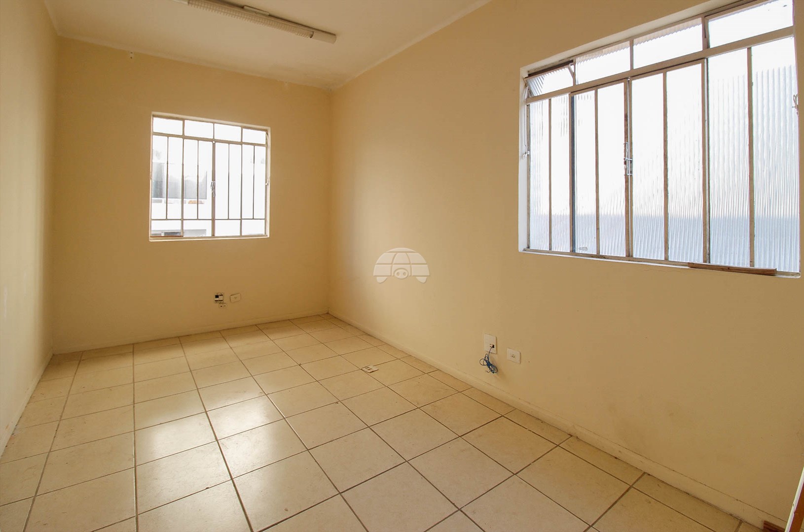 Sala/Conjunto Comercial para alugar em São Francisco, Curitiba — Portal Chave Fácil