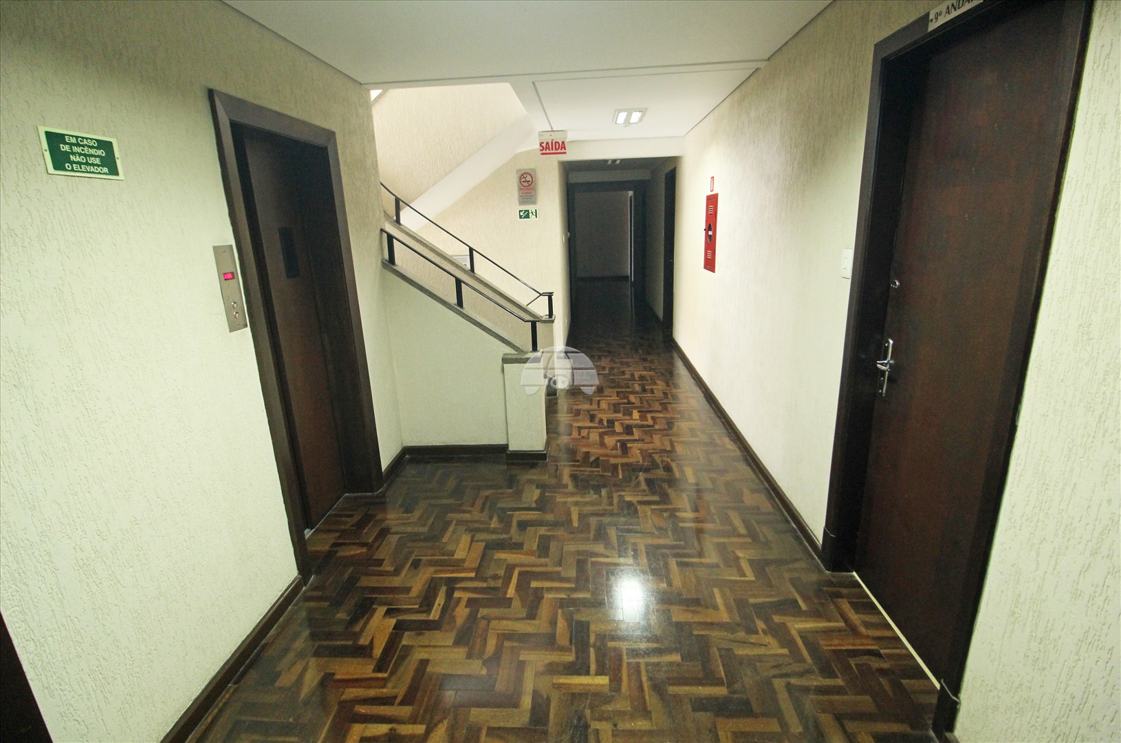 Sala Comercial para Locação no Bairro Centro ref. 102060 (3 / 10)